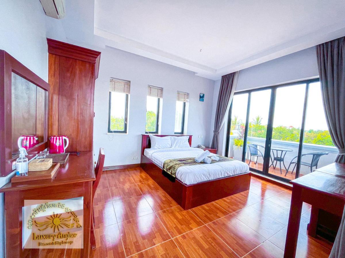 סיאם ריפ Luxury Angkor Resort & Sky Lounge מראה חיצוני תמונה
